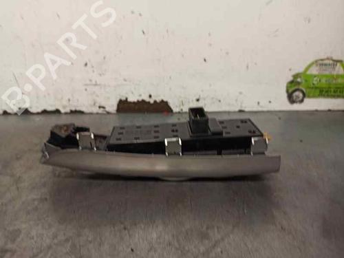 Left front window switch KIA SPORTAGE II (JE_, KM_) 2.0 CRDi | BP5610002I27 