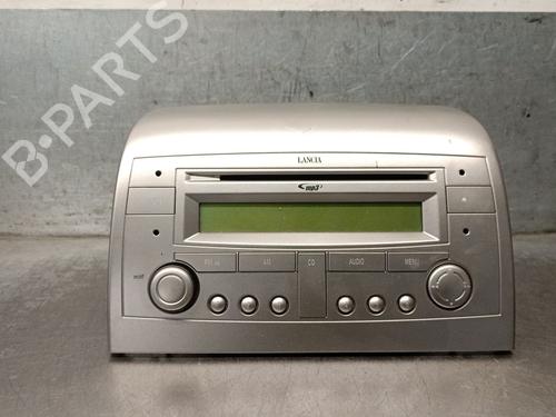 Used Radio Radio 37758436 37758436