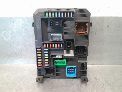 Used Fuse box Fuse box 36887030 36887030