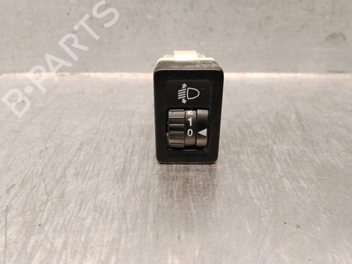 Licht Schakelaar Licht Schakelaar SUZUKI SWIFT III (MZ, EZ) 1.3 4x4 (RS 413, ZD11S) (92 hp) 39883802 39883802