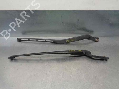 Used Front windshield wiper arm AUDI A6 C5 Avant (4B5) 2.5 TDI (180 hp) 8141626