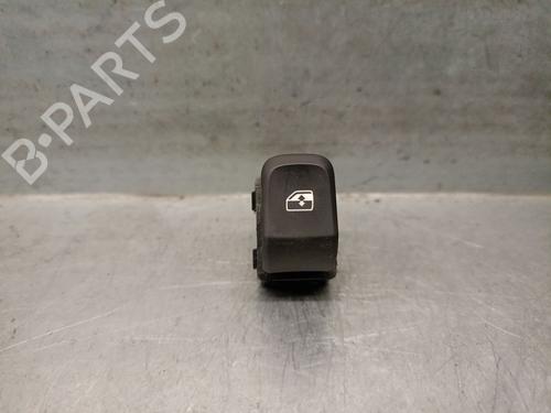 Interrupteur de vitre arrière gauche AUDI A3 Sportback (8VA, 8VF) 1.0 TFSI (115 hp) 25244198