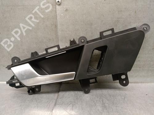 Used Front left interior door handle Front left interior door handle 39170924 39170924