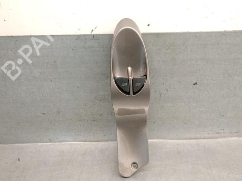 Used Left front window switch LANCIA Y (840_) 1.2 (840AA, 840AF1A) (60 hp) 30279854