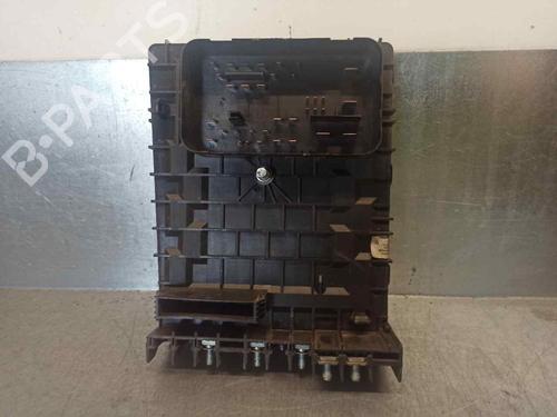 Used Fuse box VW GOLF V (1K1) 1.9 TDI (105 hp) 10330855
