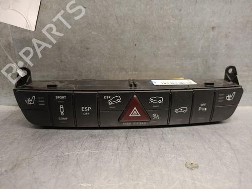 Advarselskontakt MERCEDES-BENZ M-CLASS (W164) ML 320 CDI 4-matic (164.122) (224 hp) 32760419