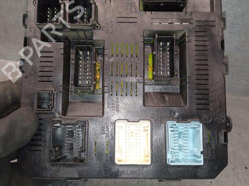 Caja reles / fusibles CITROËN C4 I (LC_) 1.6 HDi | BP29954112E1