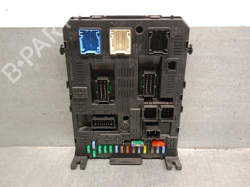 Sikringsdose PEUGEOT 5008 (0U_, 0E_) 2.0 HDi 150 / BlueHDi 150 (150 hp) 29851176