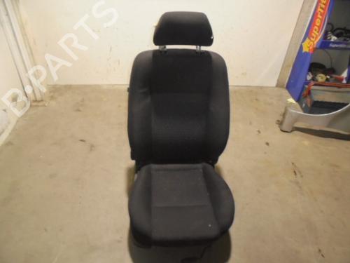 Used Right front seat FORD MONDEO III (B5Y) 2.0 TDCi (130 hp) 8904067