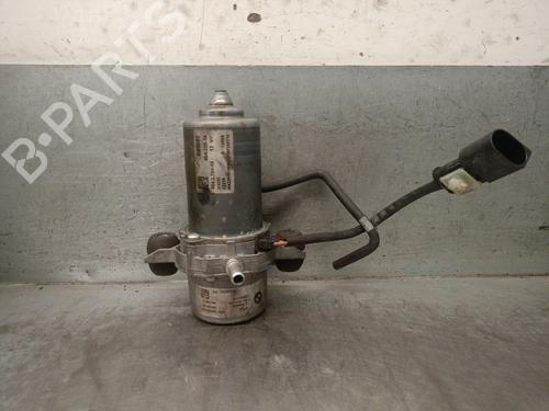 Used Vacuum pump BMW 3 (F30, F80) 330 e (252 hp) 28293659