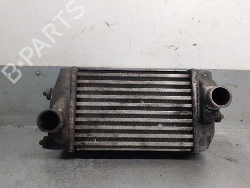 Używane Intercooler / Chłodnica powietrza doładowującego CHRYSLER VOYAGER IV (RG, RS) 2.5 CRD (141 hp) 32343385