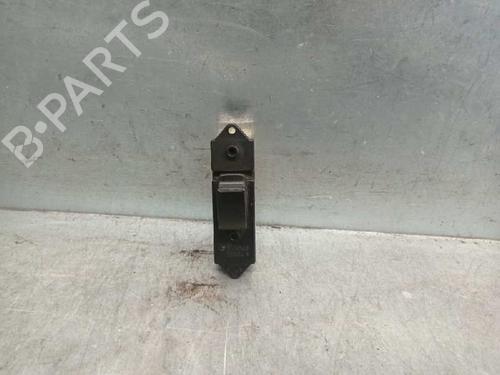 Used Right rear window switch MITSUBISHI GRANDIS (NA_W) [2003-2011]  8257272