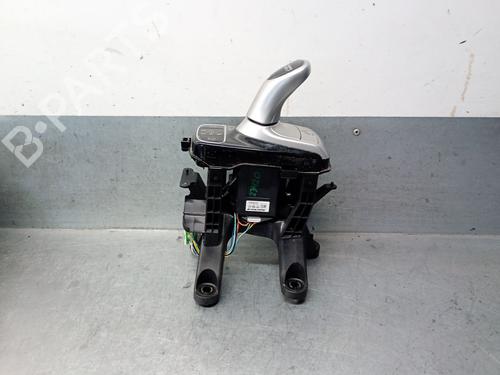 Used Gear lever MITSUBISHI OUTLANDER III (GG_W, GF_W, ZJ, ZL, ZK) Plug-in Hybrid (GG2W) (200 hp) 29078366