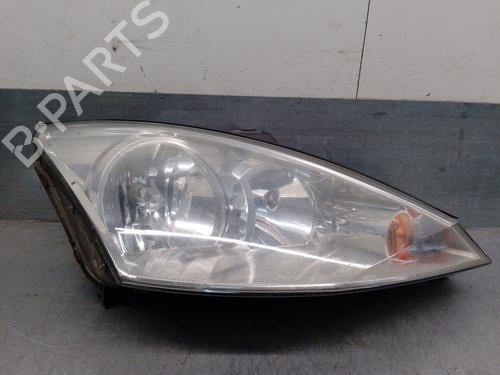 Used Right headlight FORD FOCUS I (DAW, DBW) 1.8 TDCi (100 hp) 31044658