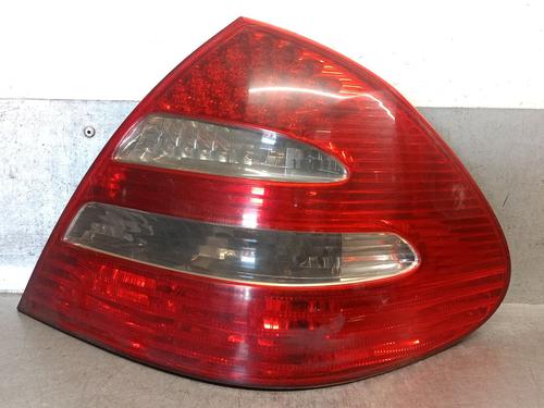 right-taillight-mercedes-benz-e-class-w211-2002-2003-2004-2005-2006-2007-2008-2009-35819749 main image