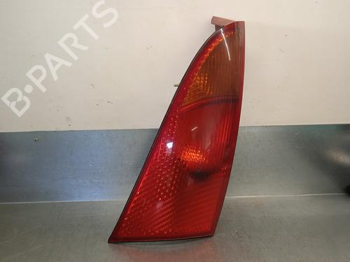 Used Right taillight FORD FOCUS I (DAW, DBW) 1.8 Turbo DI / TDDi (90 hp) 10512211