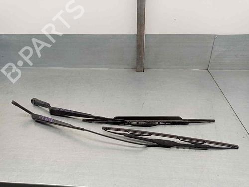 Used Front windshield wiper arm SEAT TOLEDO II (1M2) 1.9 TDI (110 hp) 13817365