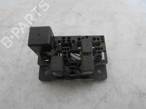 Used Fuse box Fuse box HYUNDAI ACCENT II (LC) 1.5 CRDi (82 hp) 2069430 2069430