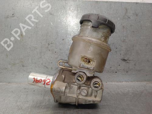 brake-master-cylinder-opel-frontera-b-u99-1998-1999-2000-2001-2002-2003-2004-39588899 main image