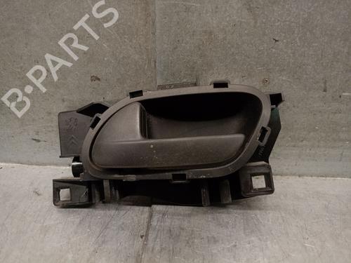 front-left-interior-door-handle-toyota-proace-van-mdz_-2016-36023480 main image