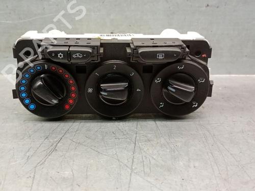 climate-control-opel-corsa-e-x15-2014-32280901 main image