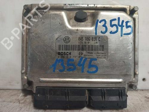 Used Engine control unit (ECU) VW POLO (9N_, 9A_) 1.4 TDI (75 hp) 8135029
