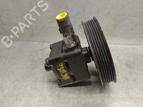 Used Steering pump VOLVO S60 I (384) D5 (163 hp) 30526311