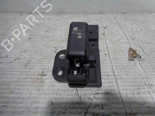 Used Tailgate lock HYUNDAI H-1 / STAREX Bus (A1) 2.5 CRDi (140 hp) 7677335