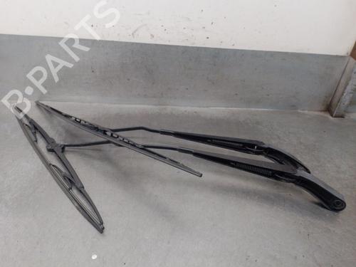 front-windshield-wiper-arm-volvo-v70-ii-285-1999-2000-2001-2002-2003-2004-2005-2006-2007-2008-36159473 main image
