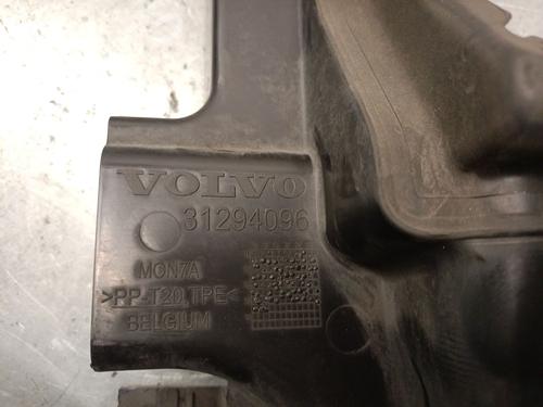Other VOLVO V40 Hatchback (525) D2 | BP26024839O1 