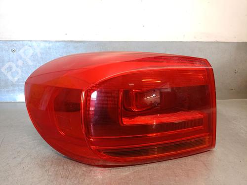 Venstre baglygte Venstre baglygte VW TIGUAN VAN (5N_) 2.0 TDI (5N1, 5N2) (140 hp) 36435536 36435536