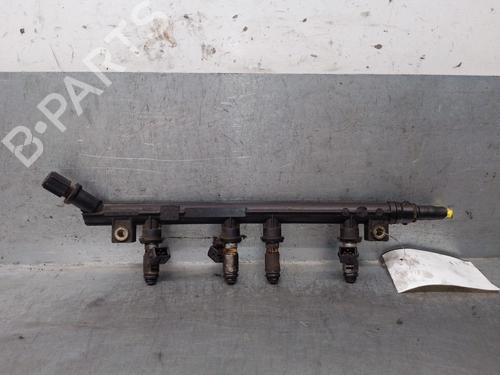 Used Injection rail Injection rail 37240129 37240129