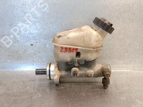 Used Brake master cylinder KIA CARENS I MPV (FC, FJ) 1.8 i (110 hp) 28952694