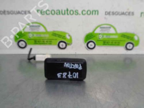 Used Tailgate handle Tailgate handle 5568381 5568381
