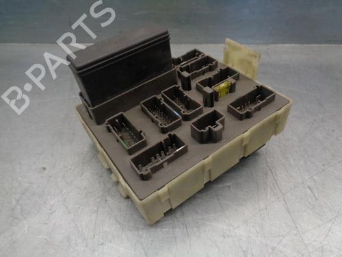 Used Fuse box FORD FOCUS I (DAW, DBW) [1998-2009]  11810832