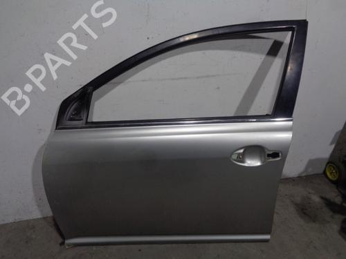 Used Left front door TOYOTA AVENSIS Saloon (_T25_) 2.0 D-4D (CDT250_, CDT250R) (116 hp) 13407968