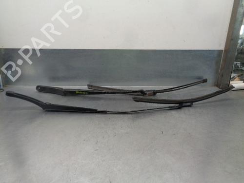 Used Front windshield wiper arm VW POLO VI (AW1, BZ1, AE1) 1.0 TSI (95 hp) 10355059
