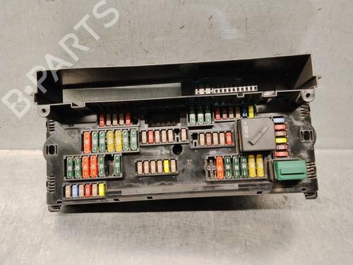 Used Fuse box Fuse box BMW 5 Touring (F11) 520 d (163 hp) 39713995 39713995