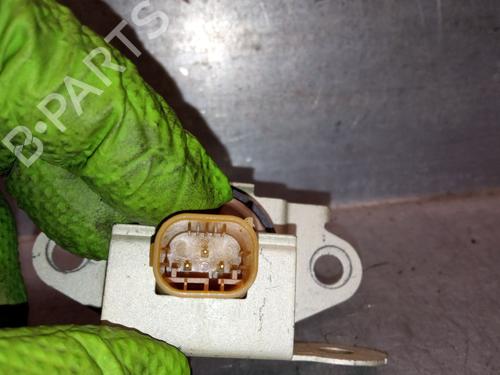 Elektronisk sensor LAND ROVER DEFENDER Station Wagon (L663) D250 MHEV 4x4 | BP30305324M84