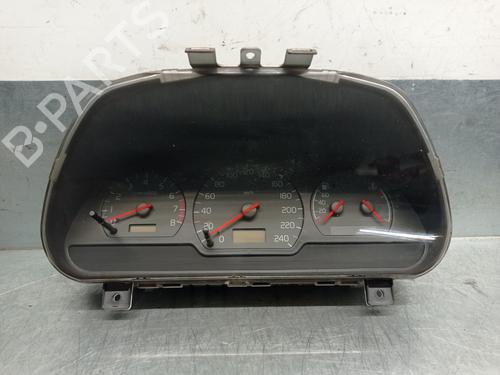 Used Instrument cluster VOLVO V40 Estate (645) 2.0 (136 hp) 8730074