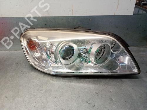 Used Right headlight CHEVROLET CAPTIVA (C100, C140) 2.0 D 4WD (150 hp) 27039031