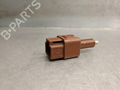 Used Switch NISSAN QASHQAI I (J10, NJ10) 2.0 dCi (150 hp) 30686796