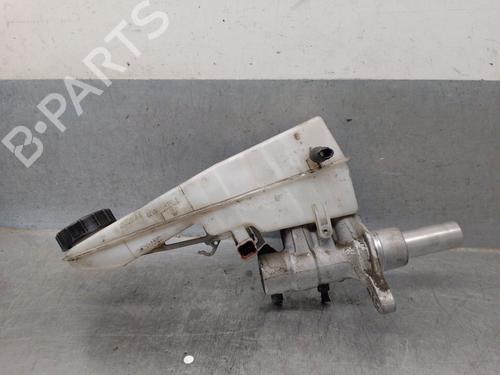 Used Brake master cylinder PEUGEOT EXPERT Van (V_) 2.0 BlueHDi 120 (122 hp) 27298410