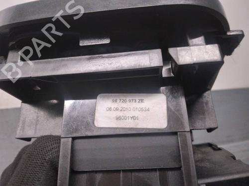 Gear lever PEUGEOT 5008 (0U_, 0E_) 2.0 HDi | BP17385251M90 