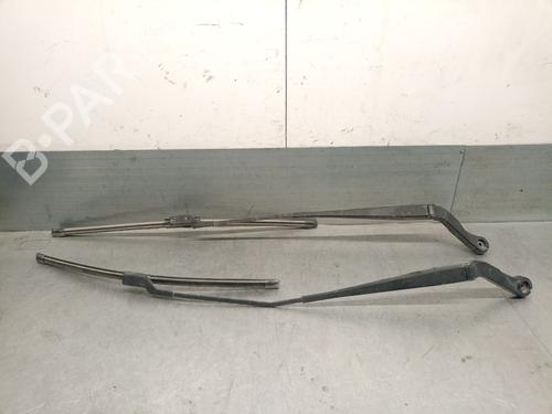 Used Front windshield wiper arm CITROËN JUMPER II Van 2.2 HDi 130 (130 hp) 29123499