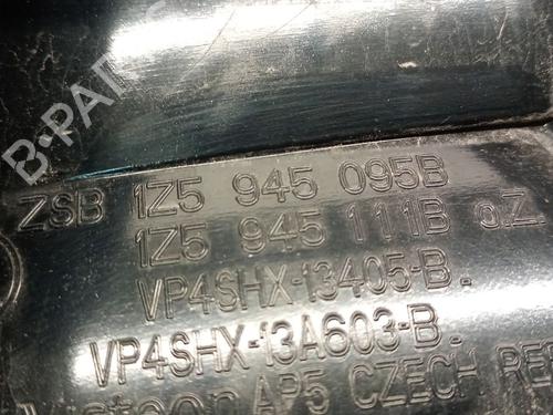 Left taillight SKODA OCTAVIA II (1Z3) 1.6 TDI | BP32282105C34