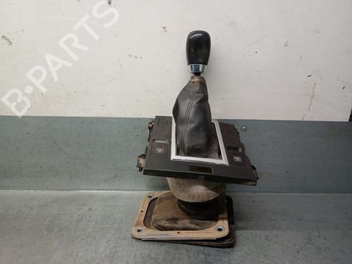 Used Gear lever SUZUKI GRAND VITARA II (JT, TE, TD) 1.9 DDiS (JB419WD, JB419XD) (129 hp) 31666226