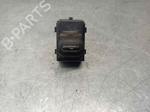 Used Right rear window switch Right rear window switch 9236481 9236481