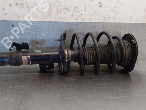 Used Right front shock absorber Right front shock absorber 37033583 37033583