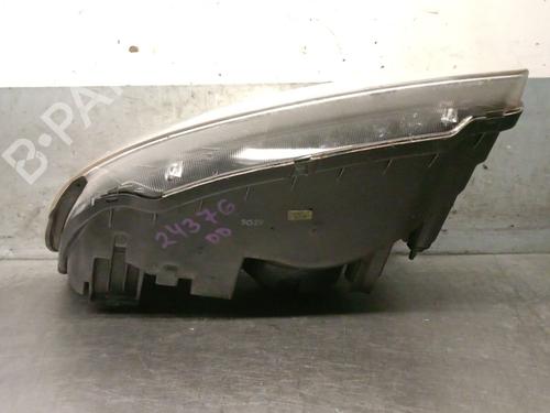 Right headlight KIA CERATO I Saloon (LD) 2.0 CRDi | BP31329842C29